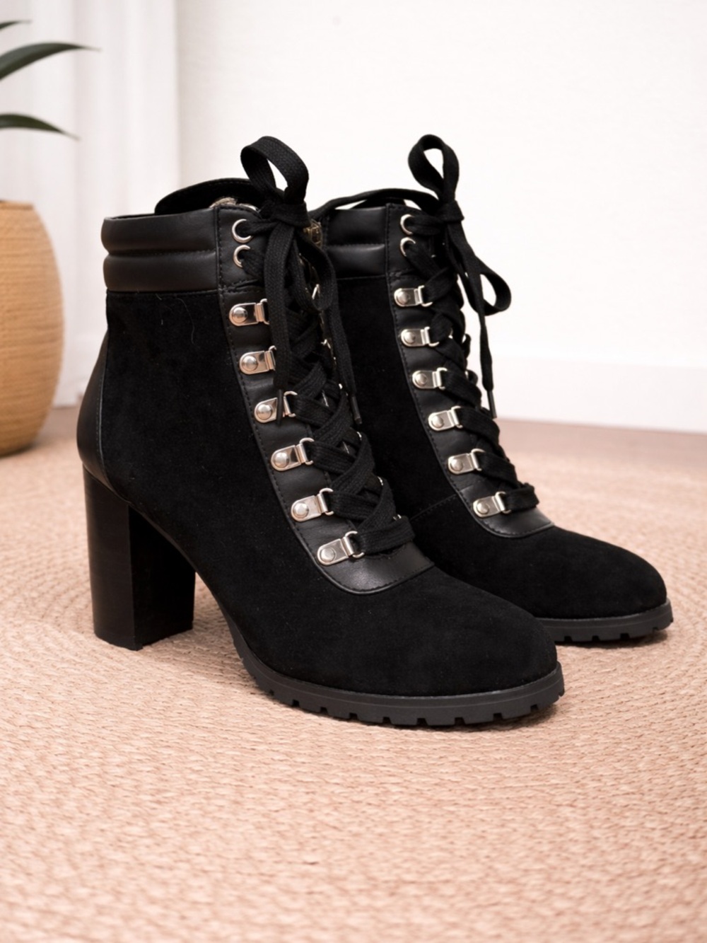 White House Black Market Black Lace-Up Booties Size 6M NWOT